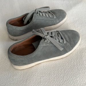 Carlson Blue Gray Suede Sneaker 7.5